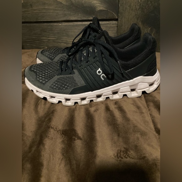 On running, cloud tec, black, size 8, helion, swiss engineering, comfy running - Picture 5 of 12